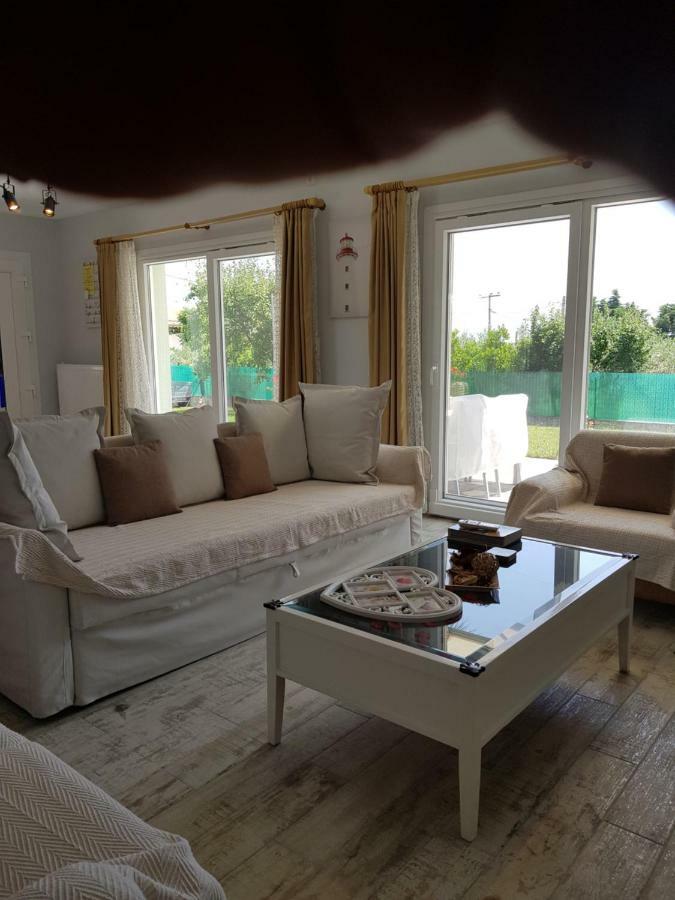 Nautilus Guest House Nea Iraklitsa Ngoại thất bức ảnh