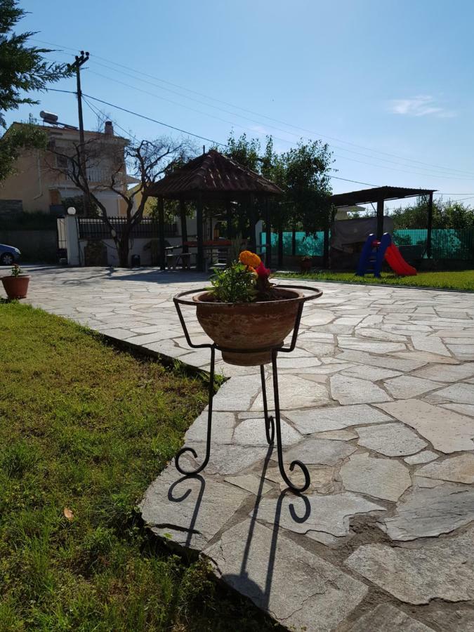 Nautilus Guest House Nea Iraklitsa Ngoại thất bức ảnh